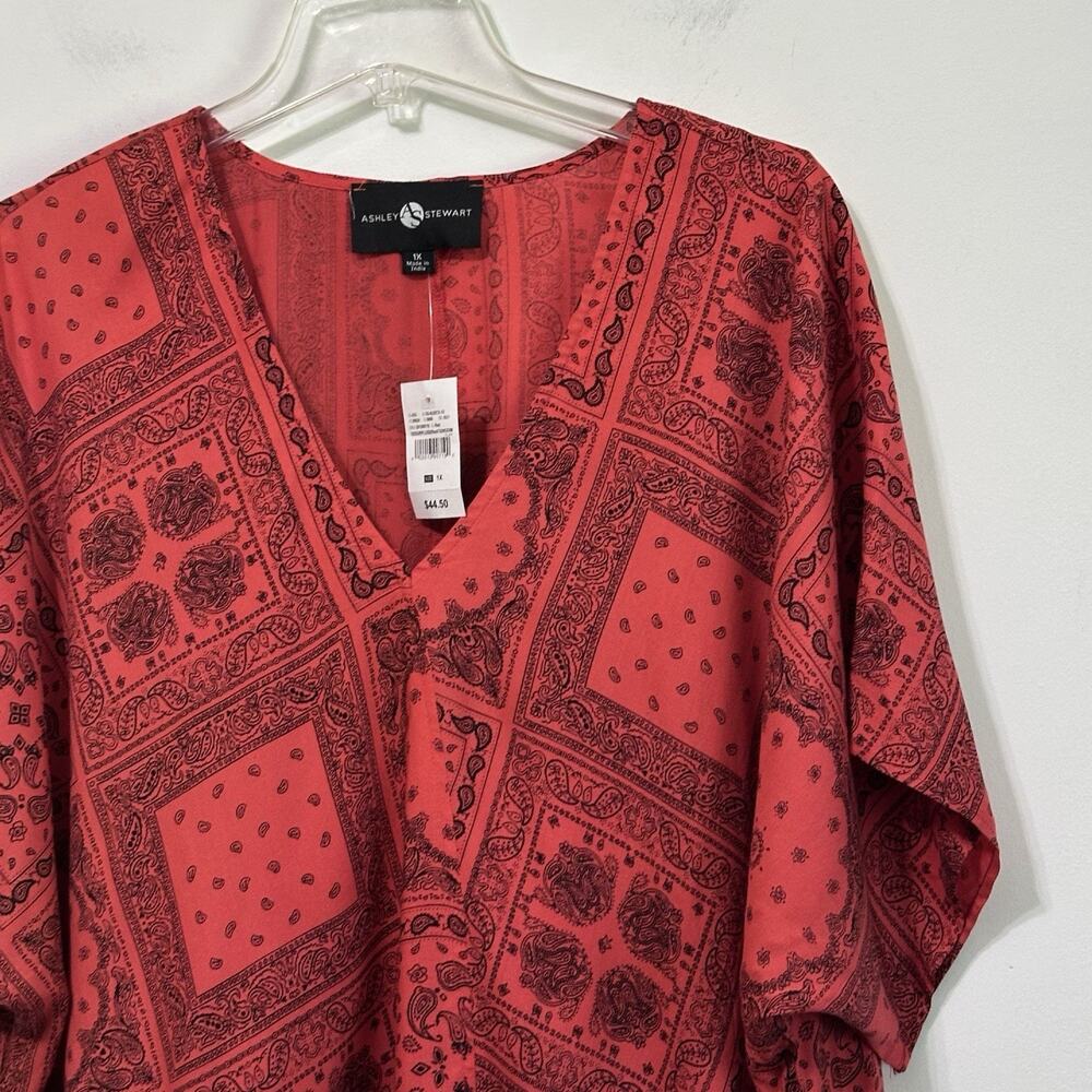 Ashley Stewart Top Plus 1X Popover V Neck Short Sleeve Red Bandana Shirt NEW - Picture 3 of 9